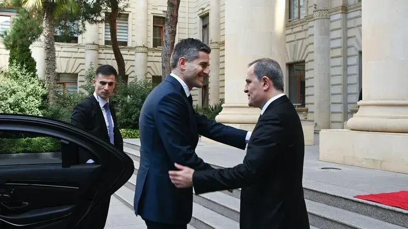 Azərbaycan və Niderland XİN rəhbərləri görüşdü