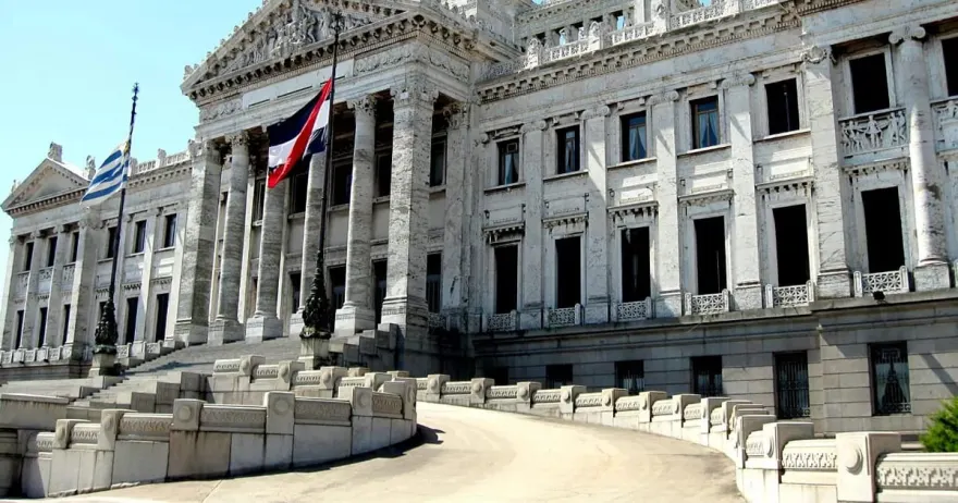 Uruqvayda keçirilən təlimlər zamanı üç hərbçi boğuldu